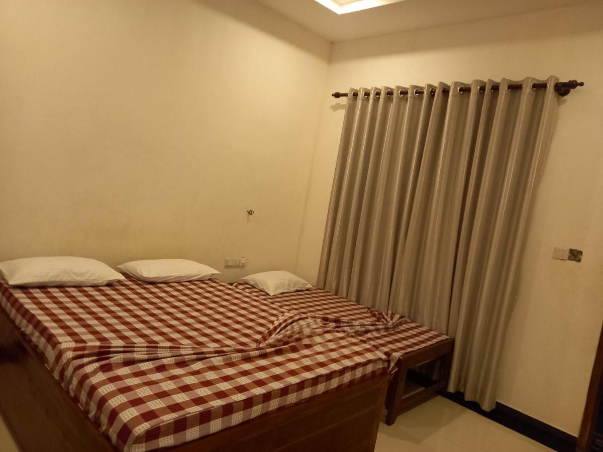 Hotel Krish Kalkudah  Eksteriør billede